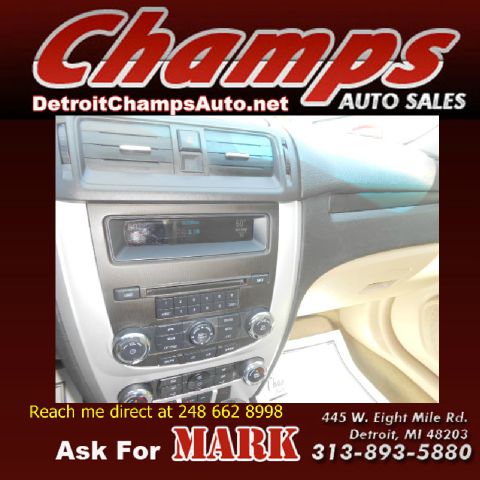 Mercury Milan 2010 photo 2