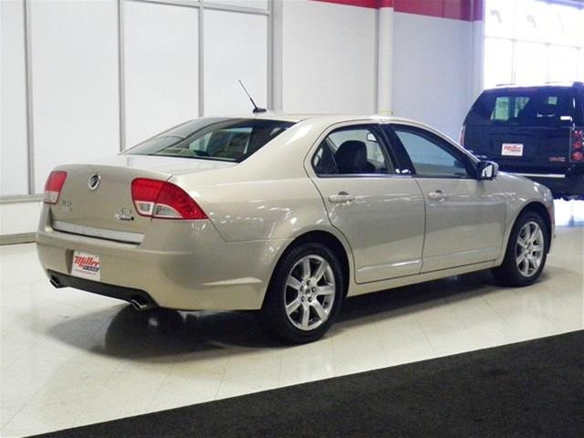 Mercury Milan 2010 photo 4