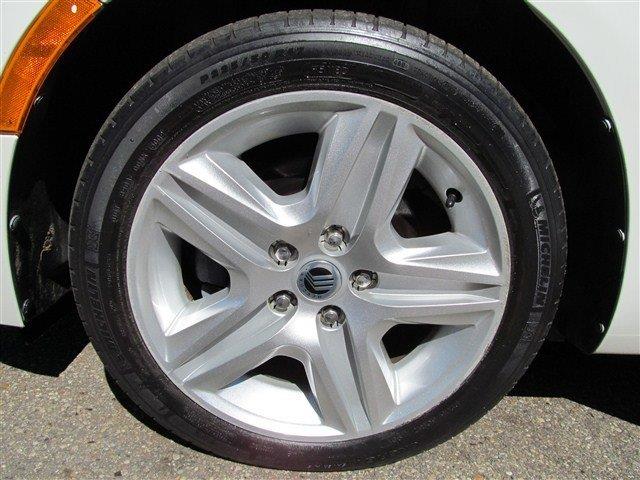 Mercury Milan 2010 photo 1