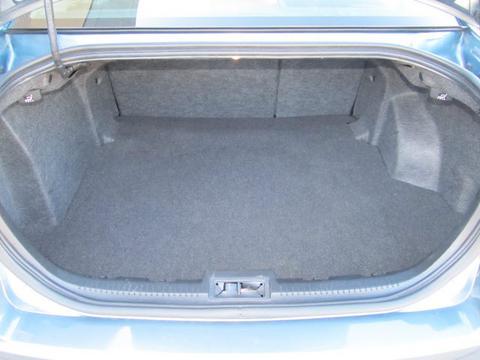 Mercury Milan 2011 photo 2