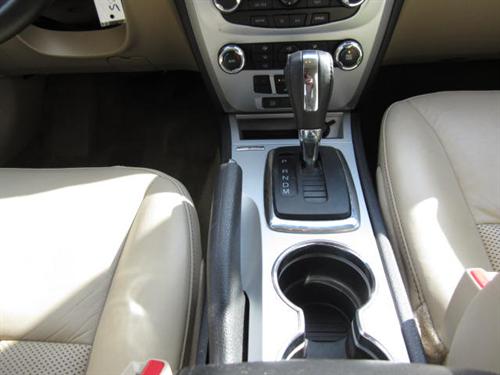 Mercury Milan 2011 photo 1