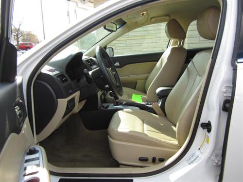 Mercury Milan 2011 photo 2