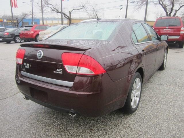 Mercury Milan 2011 photo 3