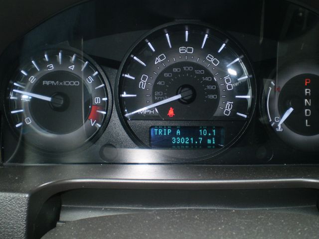 Mercury Milan 2011 photo 1