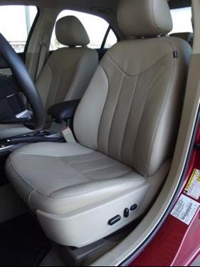 Mercury Milan 2011 photo 1