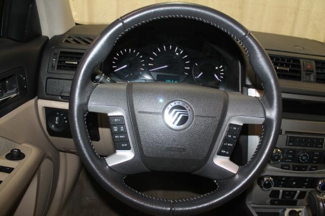 Mercury Milan 2011 photo 2