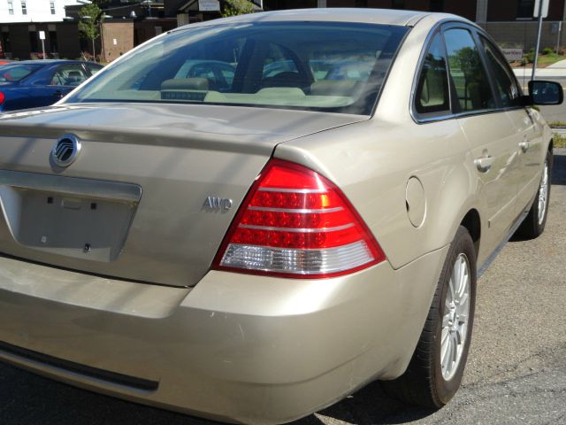 Mercury Montego XLT XCAB Sedan