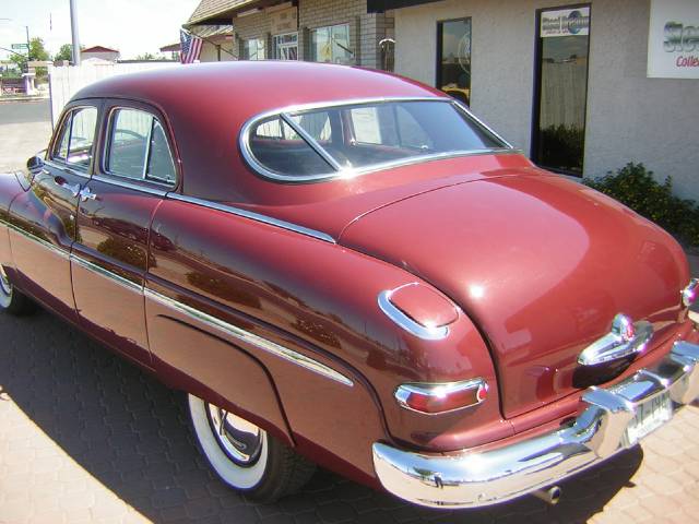 Mercury Monterey 1949 photo 3