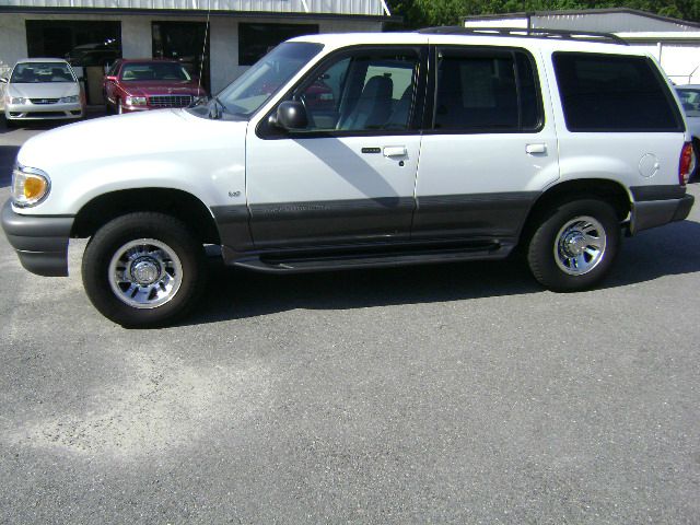 Mercury Mountaineer 4wd SUV