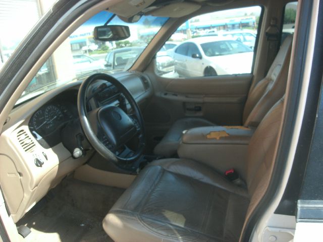 Mercury Mountaineer EX - DUAL Power Doors SUV