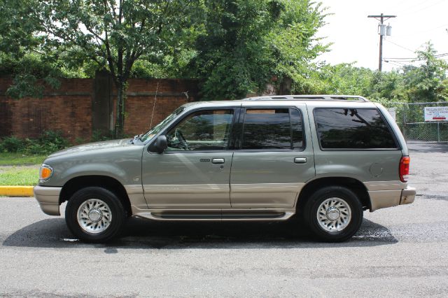 Mercury Mountaineer 2000 photo 3