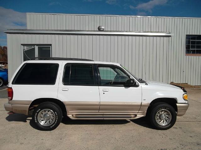 Mercury Mountaineer 2000 photo 4
