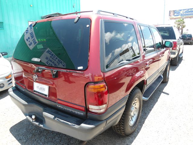 Mercury Mountaineer 2000 photo 1