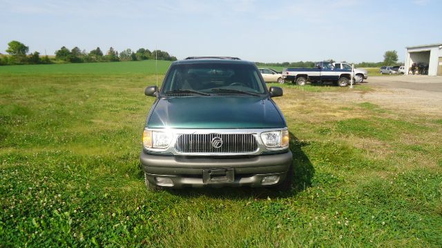 Mercury Mountaineer 2000 photo 2