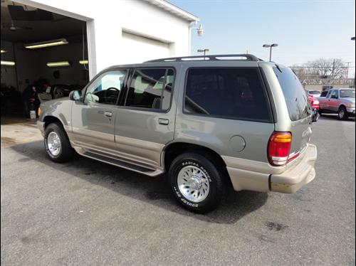 Mercury Mountaineer 2000 photo 2