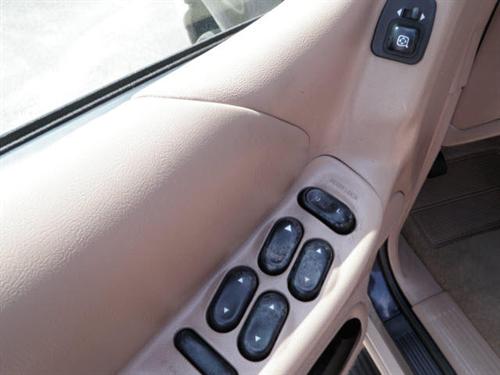 Mercury Mountaineer 2000 photo 4