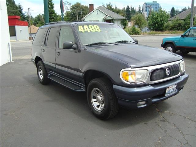 Mercury Mountaineer 2000 photo 2