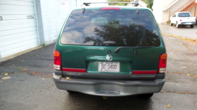 Mercury Mountaineer 2000 photo 3