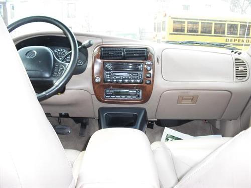 Mercury Mountaineer 2000 photo 3
