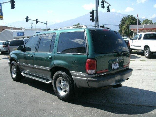 Mercury Mountaineer 2001 photo 2
