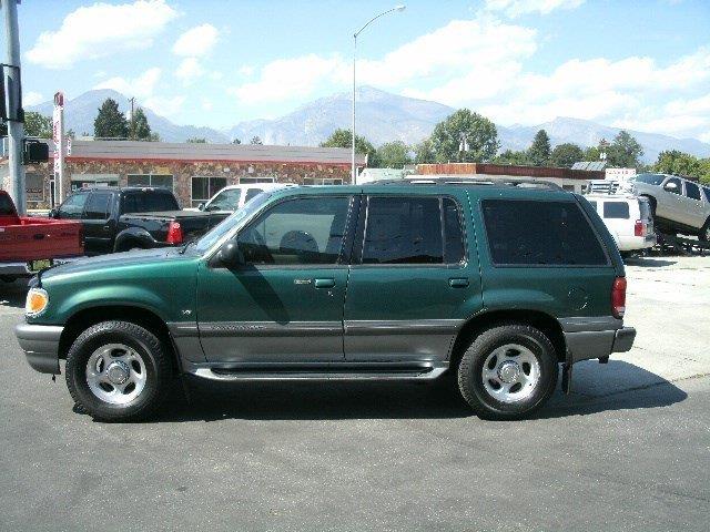 Mercury Mountaineer 2001 photo 3