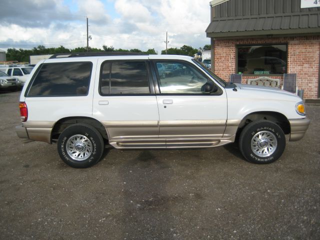 Mercury Mountaineer 2001 photo 14