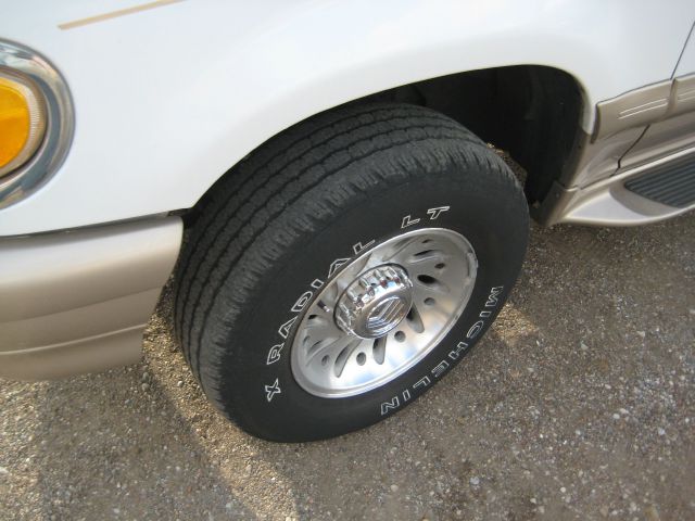 Mercury Mountaineer 2001 photo 15