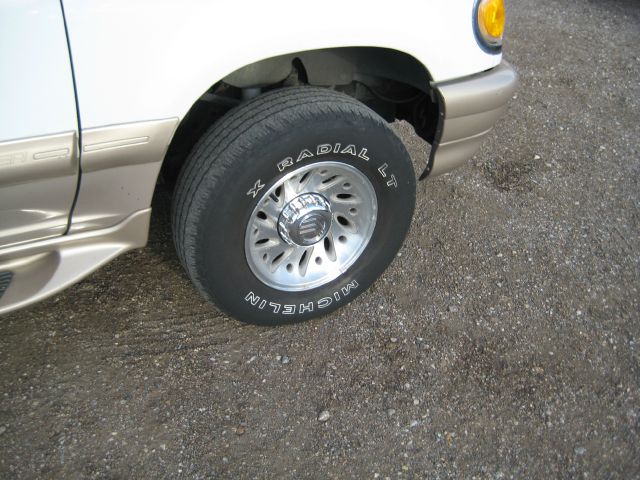 Mercury Mountaineer 2001 photo 16