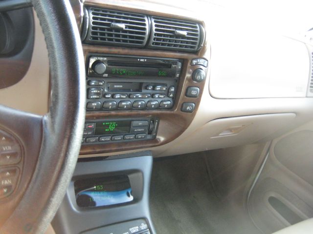 Mercury Mountaineer 2001 photo 23