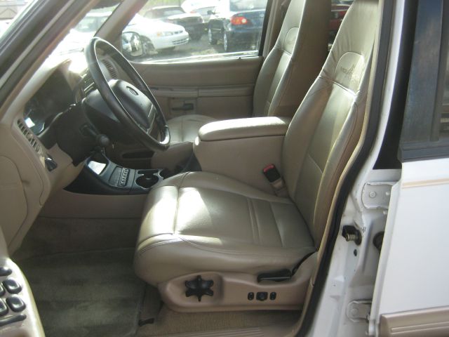 Mercury Mountaineer 2001 photo 5