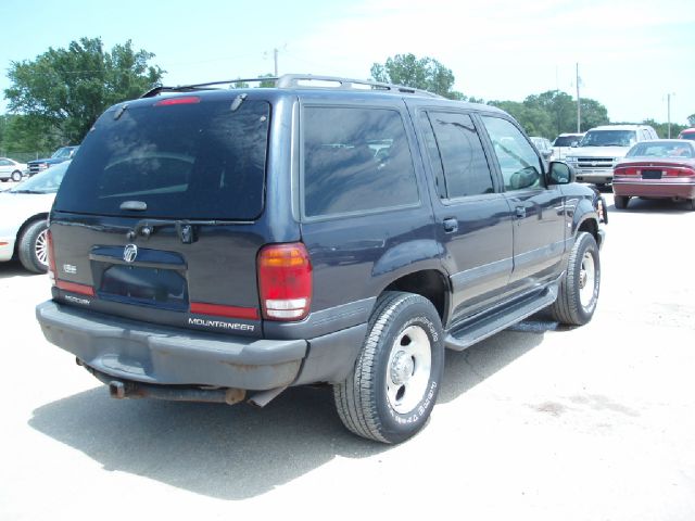 Mercury Mountaineer 2001 photo 4