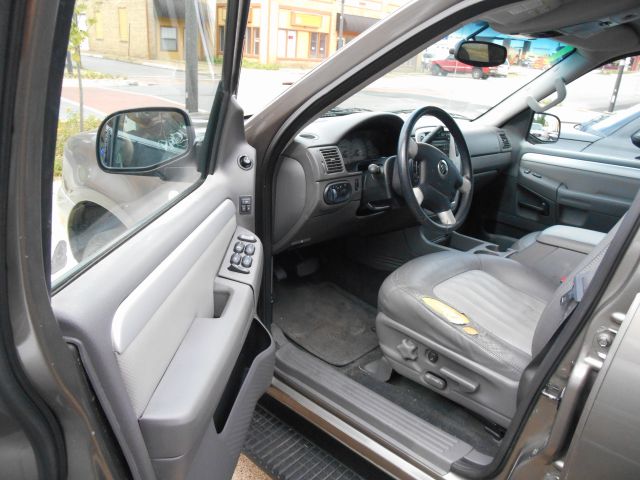 Mercury Mountaineer 2002 photo 1