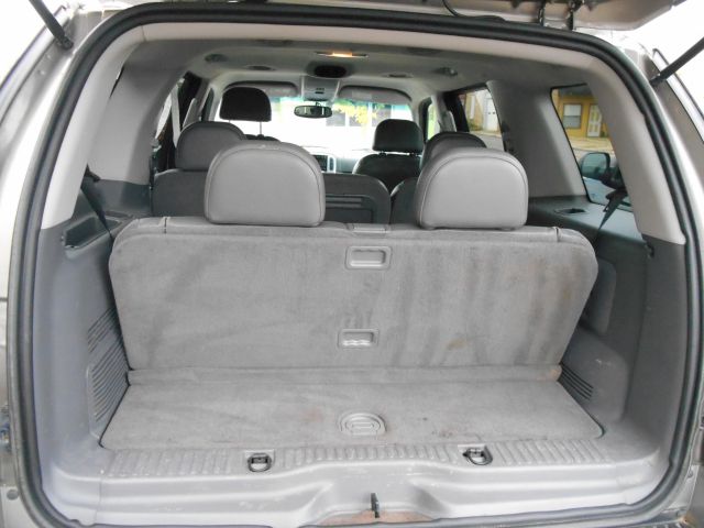 Mercury Mountaineer 2002 photo 2