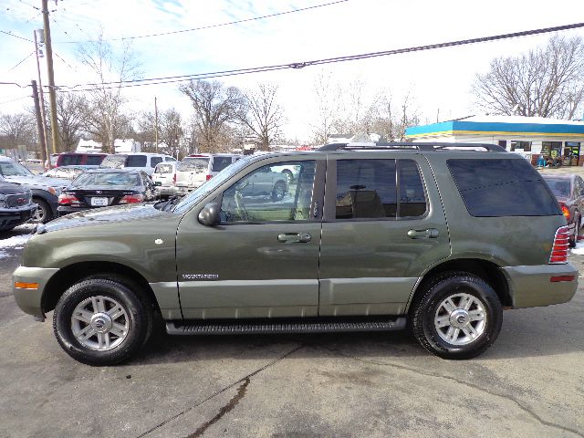 Mercury Mountaineer EX - DUAL Power Doors SUV