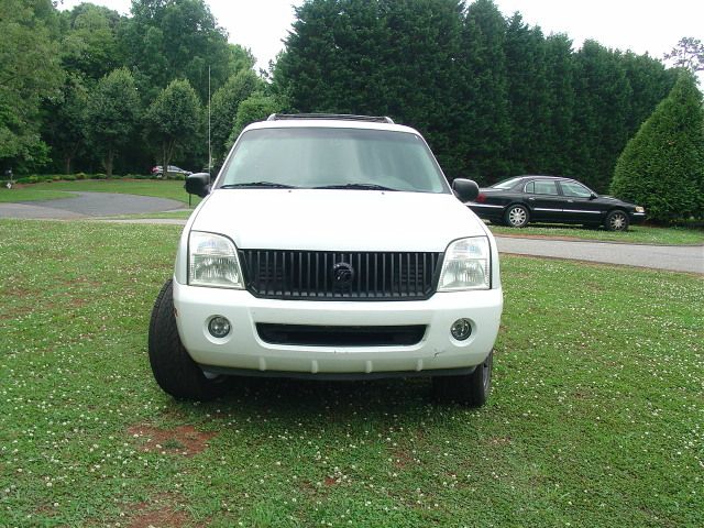 Mercury Mountaineer 2002 photo 2
