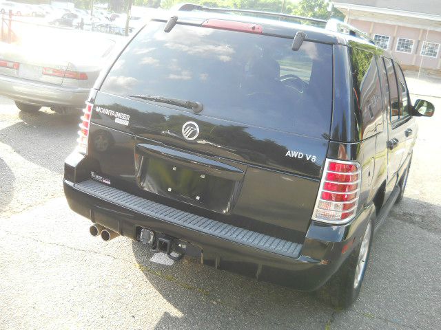 Mercury Mountaineer 2002 photo 1