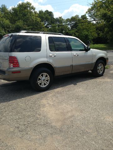 Mercury Mountaineer 2002 photo 1