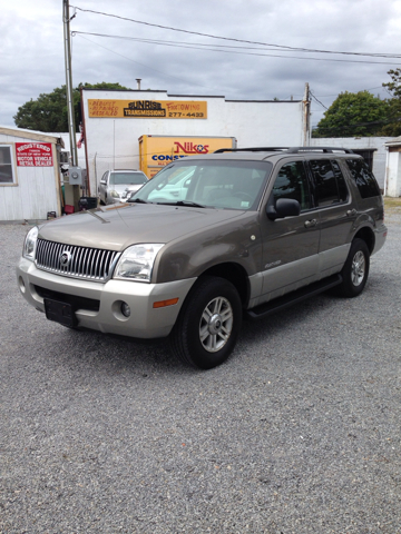 Mercury Mountaineer 2002 photo 1