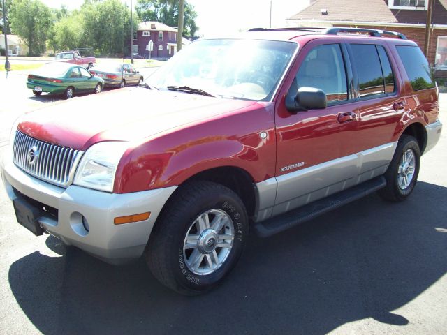 Mercury Mountaineer 2002 photo 1