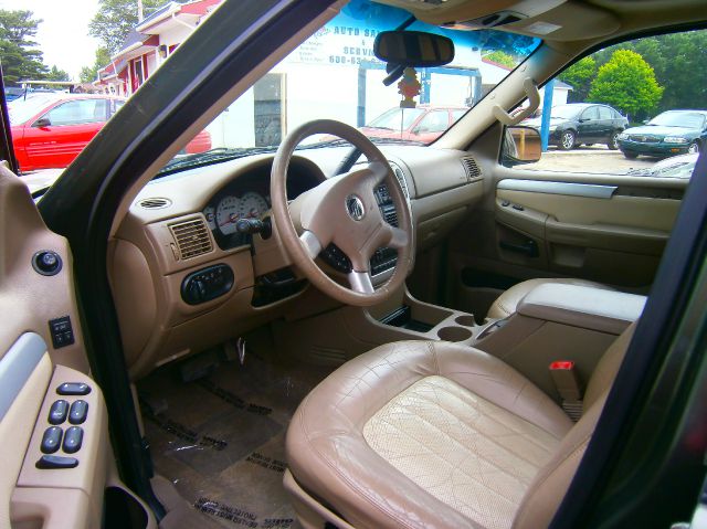 Mercury Mountaineer EX - DUAL Power Doors SUV