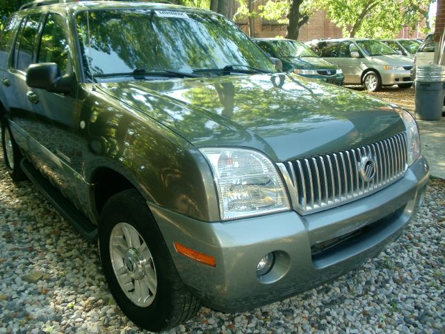 Mercury Mountaineer 2002 photo 2