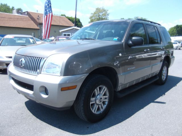 Mercury Mountaineer EX - DUAL Power Doors SUV