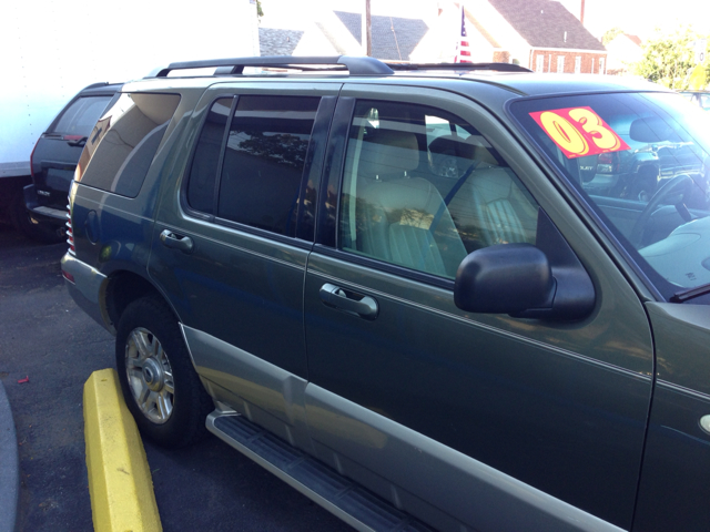 Mercury Mountaineer 2003 photo 3