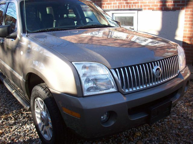 Mercury Mountaineer 2003 photo 1