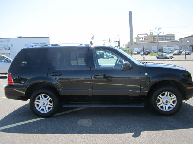 Mercury Mountaineer 2003 photo 4