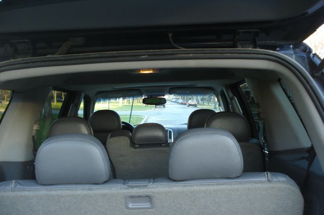 Mercury Mountaineer 2003 photo 1