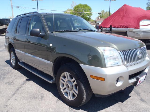 Mercury Mountaineer 2003 photo 2