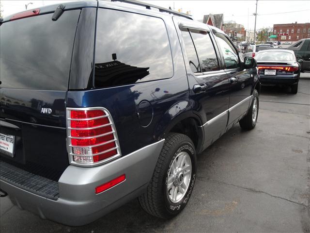 Mercury Mountaineer 2003 photo 2