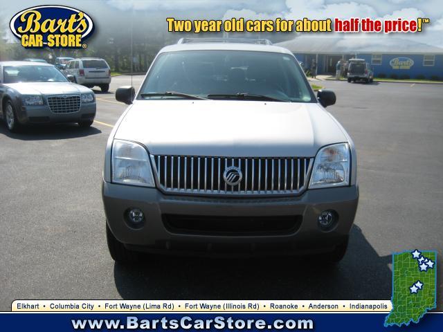 Mercury Mountaineer 2003 photo 1