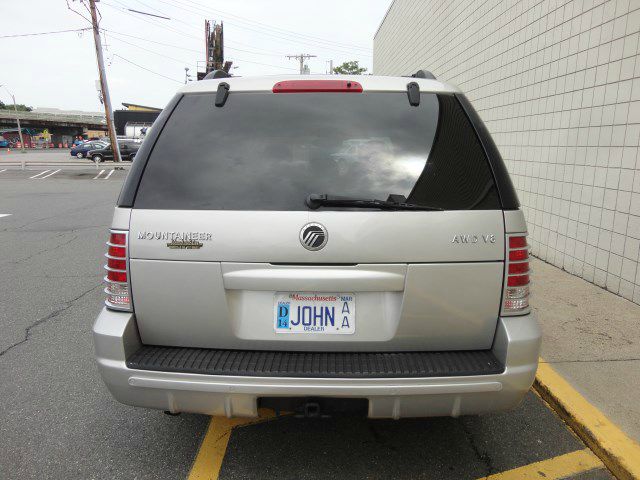 Mercury Mountaineer 2003 photo 1